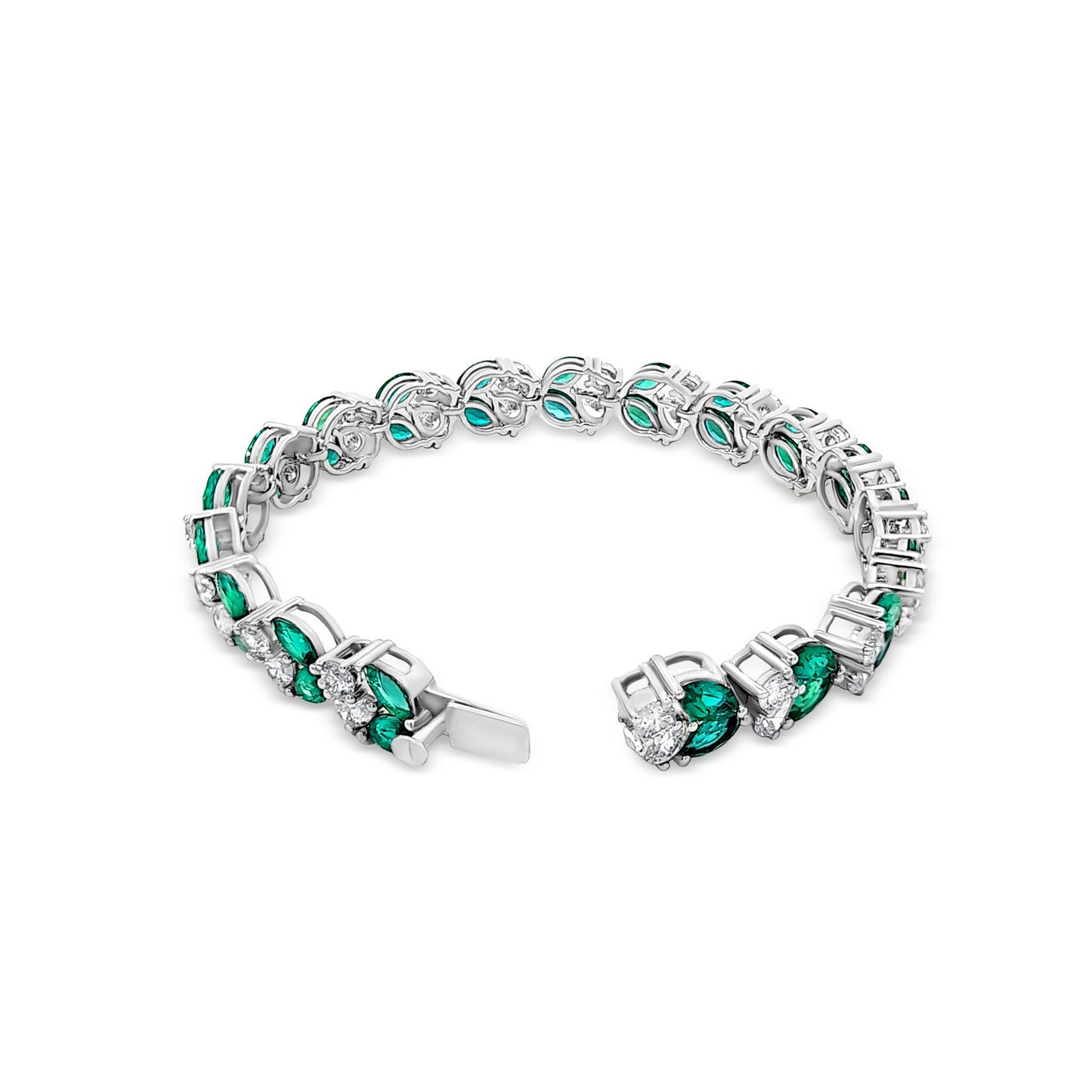 Samriddhi - 14K White Gold Pear, Round Diamond, and Emerald Stone Bracelet