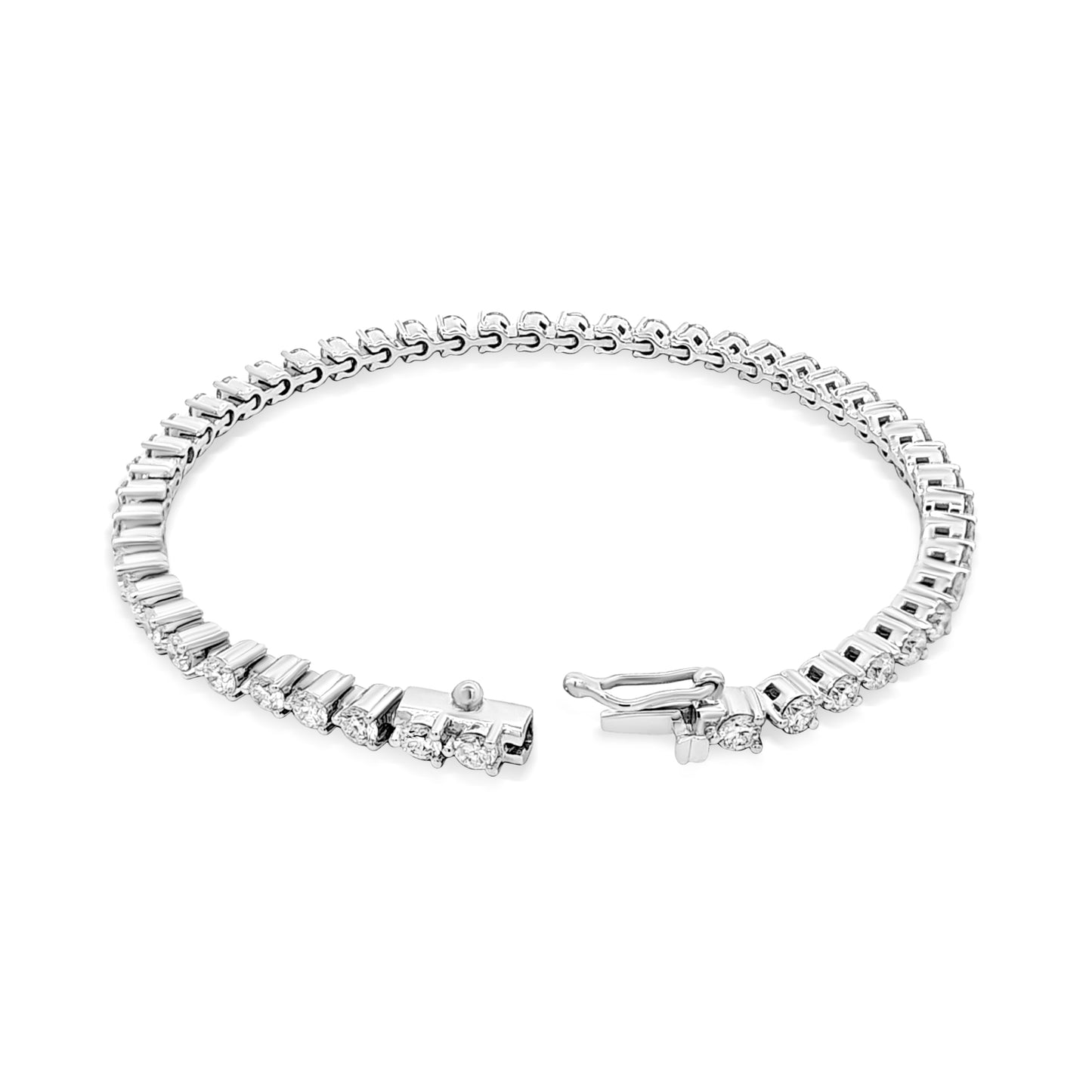 Tanvika - 14K White Gold Round Diamond Tennis Bracelet