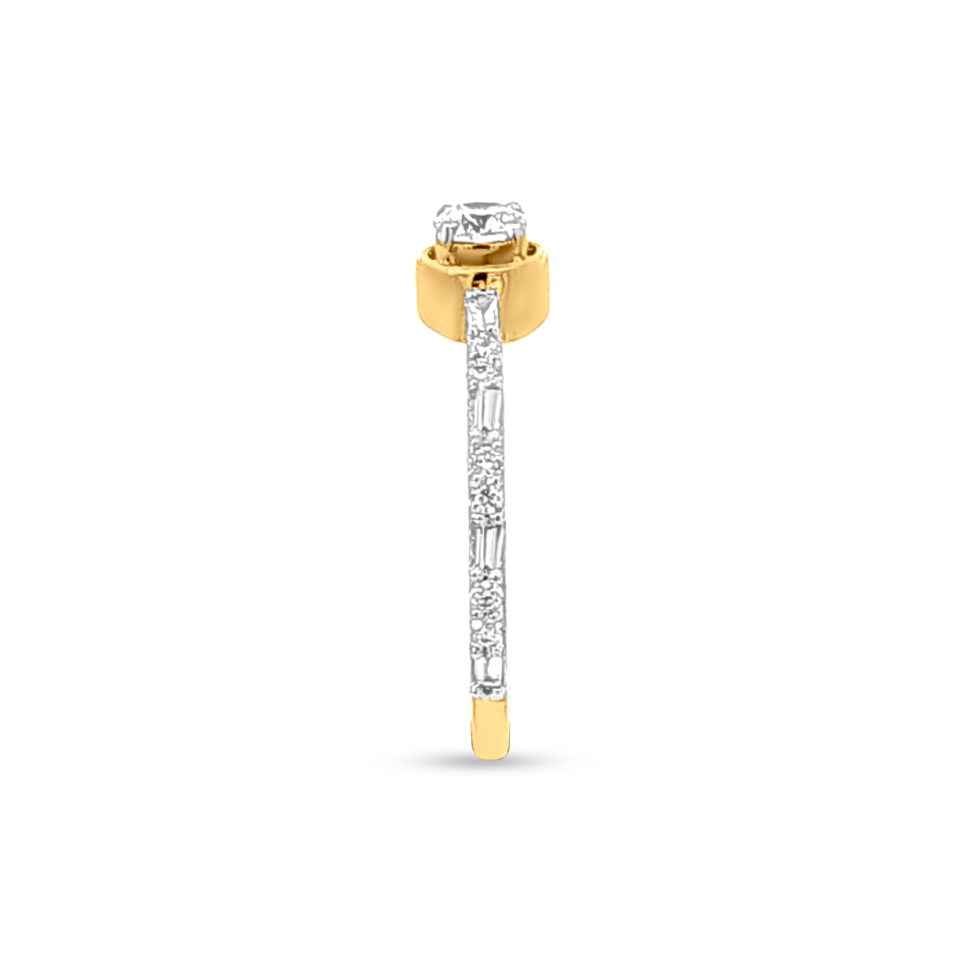 18k Gold Solitaire Ring