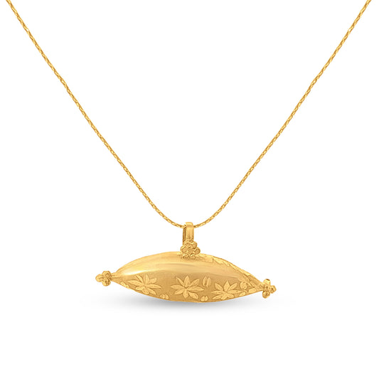 22K Yellow Gold Cardamom Pendant with Embossed Flower Motif