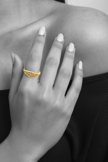 22k Gold Split Shank Designer Ring